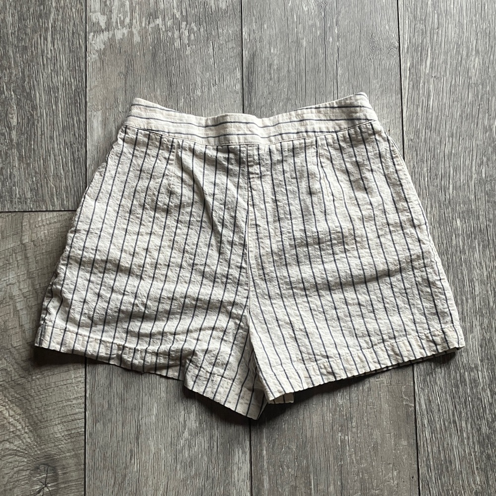 ZARA Striped Women's Shorts - Picture 2 of 4